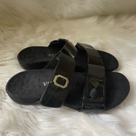 Vionic Orthaheel Camila black patent Velcro straps with a silver accent SZ7 - Picture 1 of 10